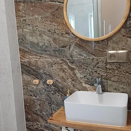 Glogowska 163 Self Check-in 24h